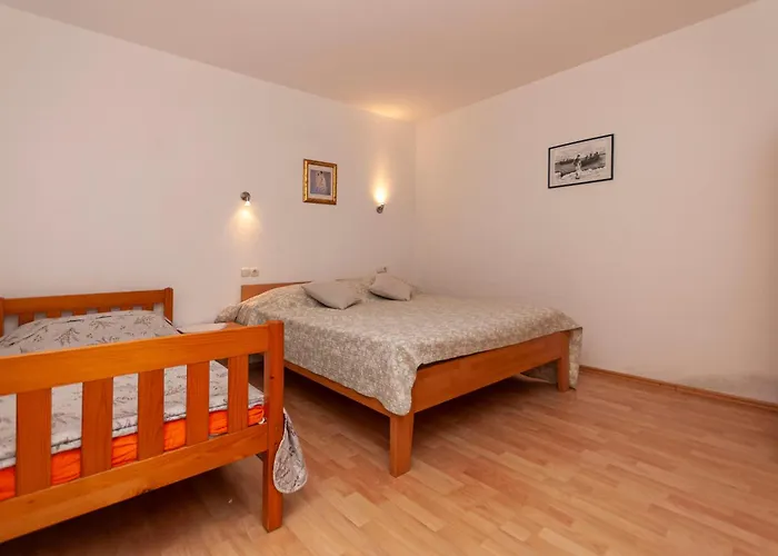 Apartments Niko * Pisak
