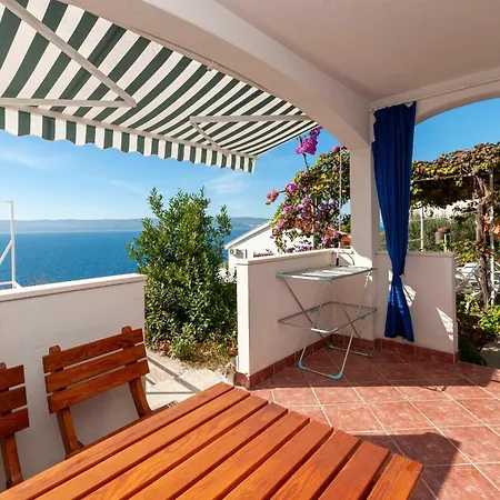 Apartments Niko Apartman *